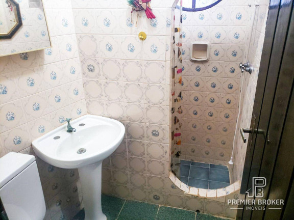 Imagem Casa com 3 Quartos à Venda, 140 m² em Vila Muqui - Teresópolis Imagem Casa com 3 Quartos à Venda, 140 m² em Vila Muqui - Teresópolis