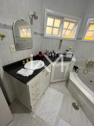 Imagem Sobrado com 3 Quartos à Venda, 224 m² em Jardim Maia - Guarulhos Imagem Sobrado com 3 Quartos à Venda, 224 m² em Jardim Maia - Guarulhos