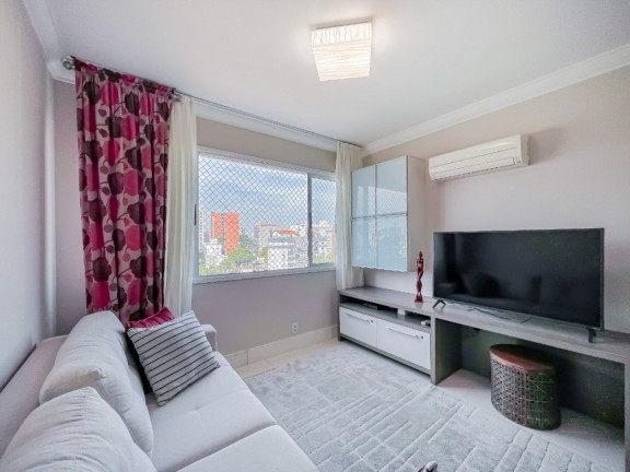 Imagem Imóvel com 2 Quartos à Venda, 72 m² em Petrópolis - Porto Alegre