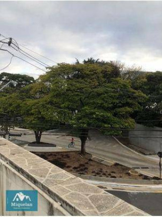Imagem Casa com 4 Quartos à Venda, 250 m² em Jardim Das Laranjeiras - São Paulo Imagem Casa com 4 Quartos à Venda, 250 m² em Jardim Das Laranjeiras - São Paulo