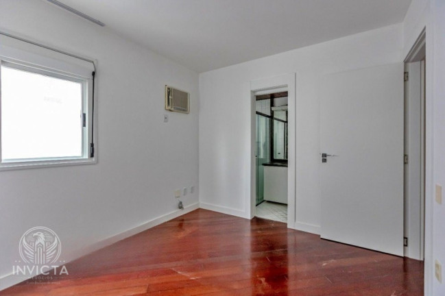 Imagem Apartamento com 3 Quartos à Venda, 185 m² em Centro - Balneário Camboriú Imagem Apartamento com 3 Quartos à Venda, 185 m² em Centro - Balneário Camboriú