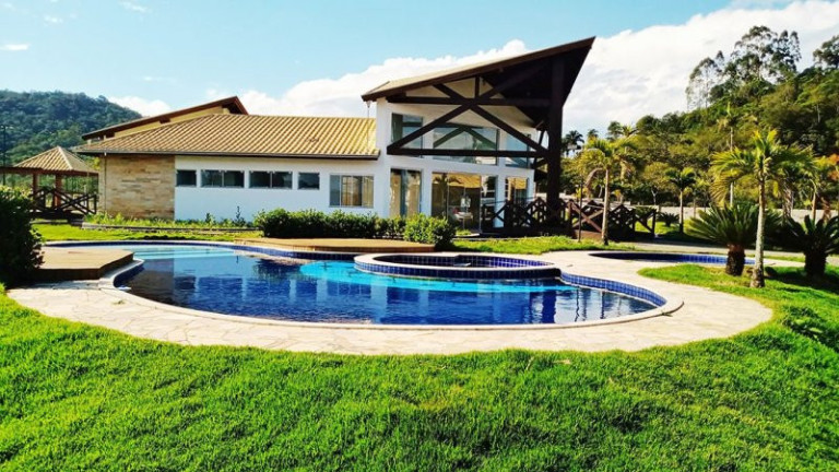 Imagem Imóvel à Venda, 400 m² em Rio Do Meio - Camboriú Imagem Imóvel à Venda, 400 m² em Rio Do Meio - Camboriú