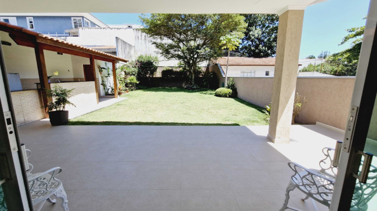 Imagem Casa com 3 Quartos à Venda, 320 m² em Parque Dos Príncipes - São Paulo