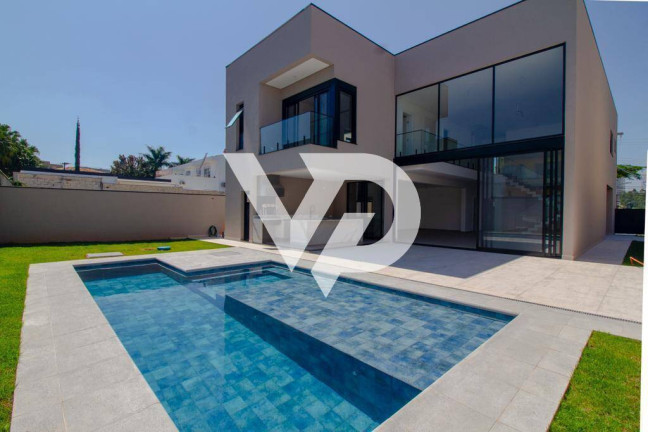Casa de Condomínio com 4 Quartos à Venda, 560 m² em Alphaville - Barueri