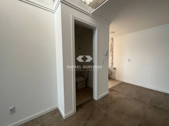 Imagem Cobertura com 4 Quartos à Venda, 225 m² em Coqueiros - Florianópolis