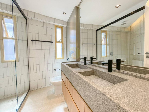 Imagem Apartamento com 3 Quartos à Venda, 157 m² em Centro - Balneário Camboriú Imagem Apartamento com 3 Quartos à Venda, 157 m² em Centro - Balneário Camboriú