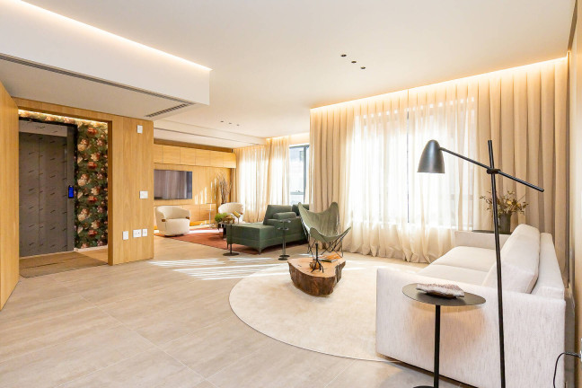 Imagem Apartamento com 4 Quartos à Venda, 330 m² em Cabral - Curitiba