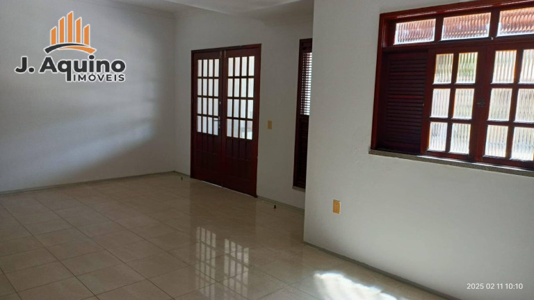 Imagem Casa com 4 Quartos à Venda, 135 m² em Sapiranga-coité - Fortaleza Imagem Casa com 4 Quartos à Venda, 135 m² em Sapiranga-coité - Fortaleza