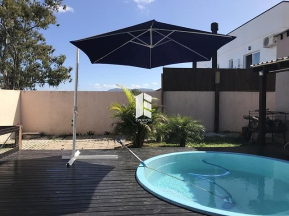 Imagem Casa com 3 Quartos à Venda, 250 m² em Bonfim - Santa Maria Imagem Casa com 3 Quartos à Venda, 250 m² em Bonfim - Santa Maria