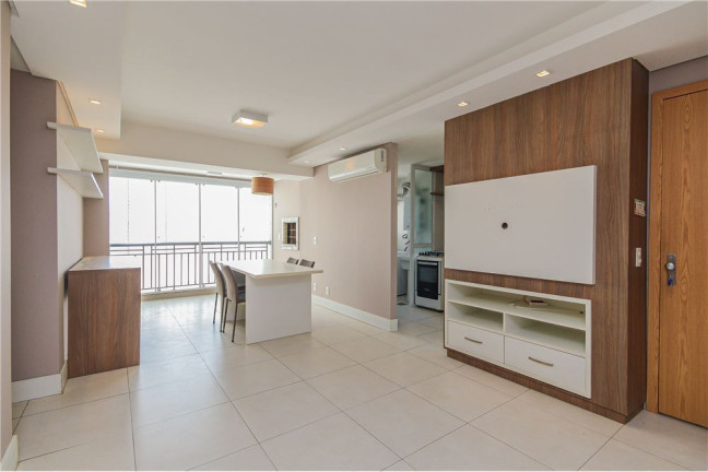 Apartamento com 3 Quartos à Venda, 82 m² em Passo Da Areia - Porto Alegre