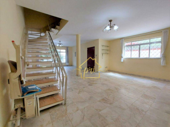 Imagem Casa com 3 Quartos à Venda, 330 m² em Gonzaga - Santos Imagem Casa com 3 Quartos à Venda, 330 m² em Gonzaga - Santos