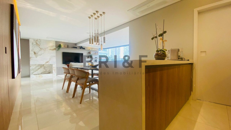 Imagem Apartamento com 2 Quartos à Venda, 131 m² em Brooklin - São Paulo