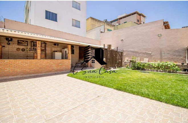 Imagem Casa com 4 Quartos à Venda, 330 m² em Europa - Contagem