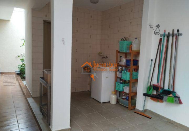 Imagem Casa com 3 Quartos à Venda, 288 m² em Vila Galvão - Guarulhos Imagem Casa com 3 Quartos à Venda, 288 m² em Vila Galvão - Guarulhos