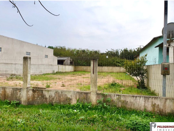 Terreno à Venda, 300 m² em Centro - Tapes