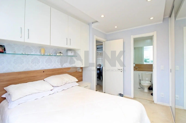 Imagem Apartamento com 2 Quartos à Venda, 81 m² em Passo Da Areia - Porto Alegre Imagem Apartamento com 2 Quartos à Venda, 81 m² em Passo Da Areia - Porto Alegre