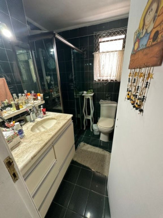 Imagem Apartamento com 2 Quartos à Venda, 82 m² em Astúrias - Guarujá
