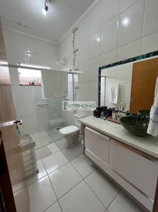 Imagem Casa com 3 Quartos à Venda, 214 m² em José Jacques Oliveira Germano - Jaguariúna Imagem Casa com 3 Quartos à Venda, 214 m² em José Jacques Oliveira Germano - Jaguariúna