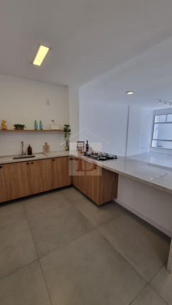Imagem Imóvel com 3 Quartos à Venda, 120 m² em Icaraí - Niterói Imagem Imóvel com 3 Quartos à Venda, 120 m² em Icaraí - Niterói
