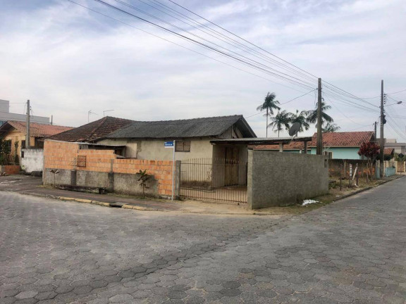 Terreno à Venda, 400 m² em Xv De Novembro - Tijucas