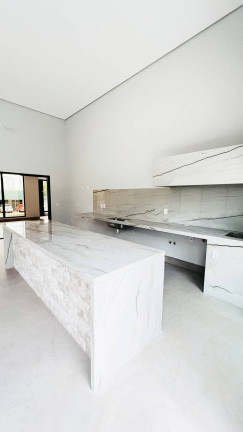 Imagem Casa com 3 Quartos à Venda, 309 m² em Condomínio Alphaville - Cuiabá Imagem Casa com 3 Quartos à Venda, 309 m² em Condomínio Alphaville - Cuiabá