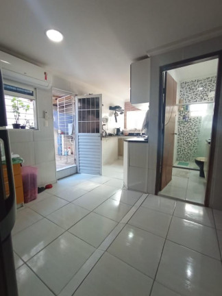 Imagem Casa com 3 Quartos à Venda, 198 m² em Iputinga - Recife