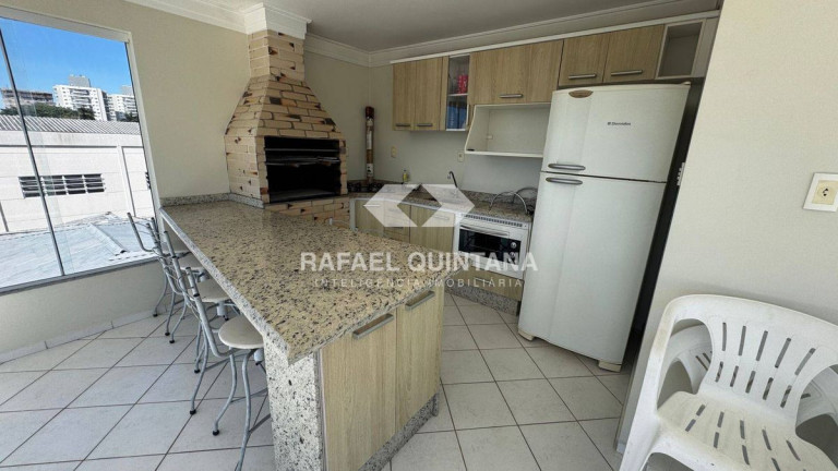 Imagem Casa com 4 Quartos à Venda, 247 m² em Barreiros - São José