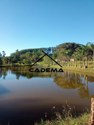 Chácara com 8 Quartos à Venda, 30 m² em Zona Rural - Monte Sião