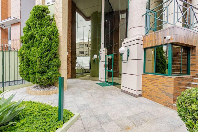Imagem Apartamento com 3 Quartos à Venda, 149 m² em Centro - Curitiba