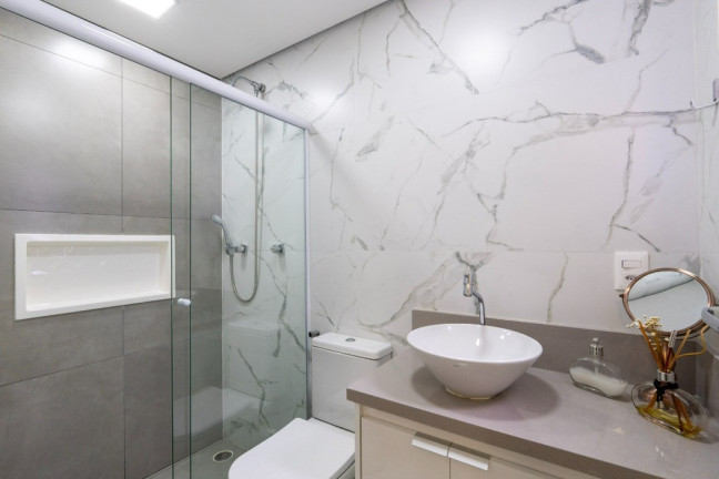 Imagem Casa com 5 Quartos à Venda, 250 m² em Jardim Umuarama - São Paulo Imagem Casa com 5 Quartos à Venda, 250 m² em Jardim Umuarama - São Paulo