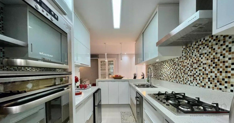 Imagem Apartamento com 3 Quartos à Venda, 185 m² em Centro - Florianópolis Imagem Apartamento com 3 Quartos à Venda, 185 m² em Centro - Florianópolis