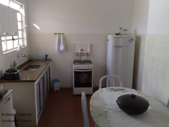 Imagem Casa com 3 Quartos à Venda, 130 m² em Conjunto Habitacional Campo Alegre (por Do Sol) - Alfenas Imagem Casa com 3 Quartos à Venda, 130 m² em Conjunto Habitacional Campo Alegre (por Do Sol) - Alfenas