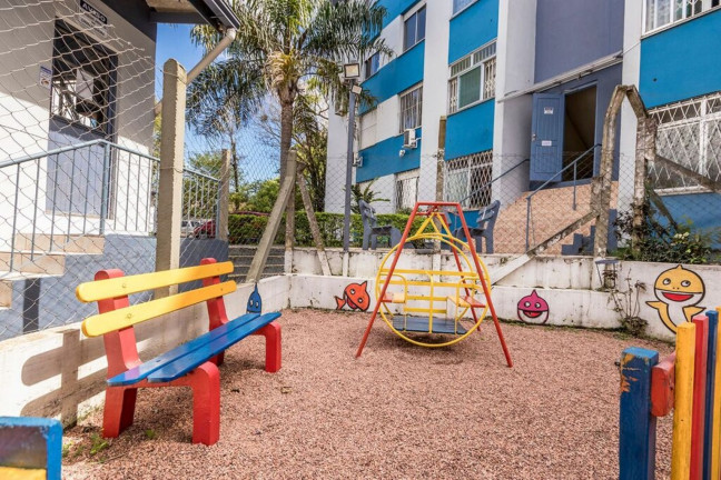 Imagem Imóvel com 2 Quartos à Venda, 47 m² em Cristal - Porto Alegre Imagem Imóvel com 2 Quartos à Venda, 47 m² em Cristal - Porto Alegre