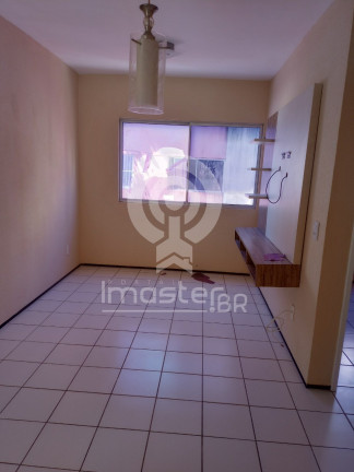 Imagem Apartamento com 2 Quartos à Venda, 44 m² em Tabapuá - Caucaia