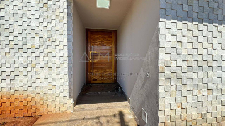 Imagem Casa com 3 Quartos à Venda, 580 m² em Jardim Regina - Botucatu