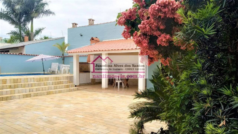 Imagem Casa com 3 Quartos à Venda, 214 m² em Parque Balneário Poiares - Caraguatatuba