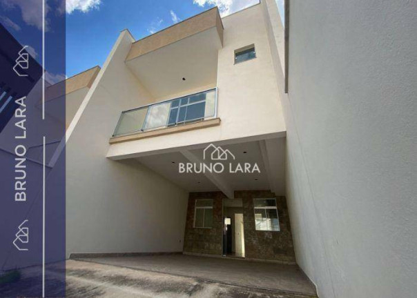 Casa com 3 Quartos à Venda, 117 m² em Nossa Senhora Das Graças - Betim