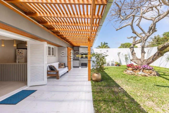 Casa com 5 Quartos à Venda, 220 m² em Atlântida - Xangri-lá