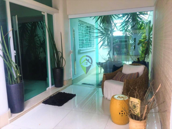 Imagem Casa com 3 Quartos à Venda, 300 m² em Gonzaga - Santos Imagem Casa com 3 Quartos à Venda, 300 m² em Gonzaga - Santos
