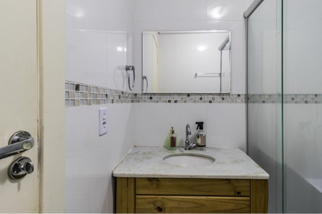Imagem Imóvel com 2 Quartos à Venda, 53 m² em Jardim Itu - Porto Alegre Imagem Imóvel com 2 Quartos à Venda, 53 m² em Jardim Itu - Porto Alegre