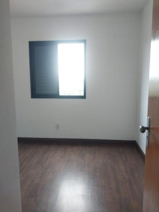 Imagem Apartamento com 2 Quartos à Venda, 69 m² em Jardim Tupanci - Barueri