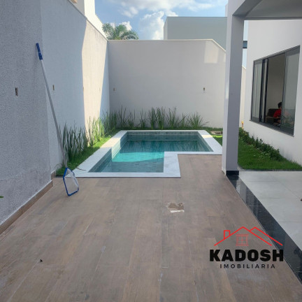 Imagem Casa com 4 Quartos à Venda, 300 m² em Papagaio - Feira De Santana