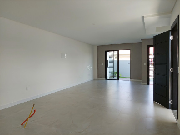Imagem Casa com 3 Quartos à Venda, 148 m² em Saguaçu - Joinville Imagem Casa com 3 Quartos à Venda, 148 m² em Saguaçu - Joinville