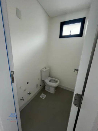 Imagem Loft com 1 Quarto à Venda, 67 m² em Centro - Florianópolis Imagem Loft com 1 Quarto à Venda, 67 m² em Centro - Florianópolis