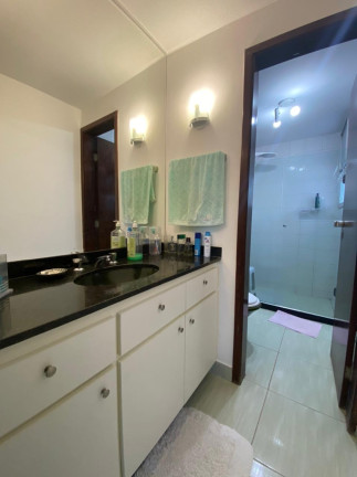 Imagem Imóvel com 3 Quartos à Venda, 205 m² em Bento Ferreira - Vitória Imagem Imóvel com 3 Quartos à Venda, 205 m² em Bento Ferreira - Vitória