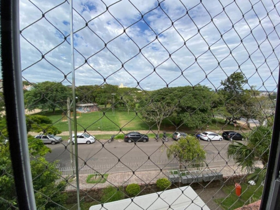 Imagem Imóvel com 3 Quartos à Venda, 61 m² em Cristal - Porto Alegre Imagem Imóvel com 3 Quartos à Venda, 61 m² em Cristal - Porto Alegre