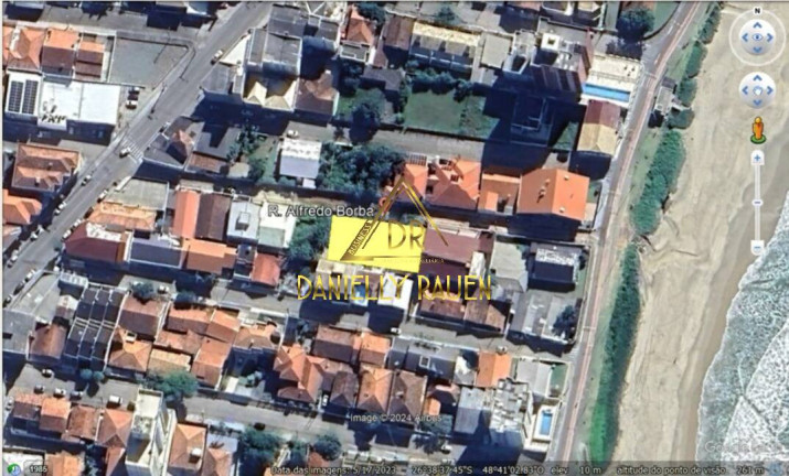 Terreno à Venda, 720 m² em Centro - Barra Velha