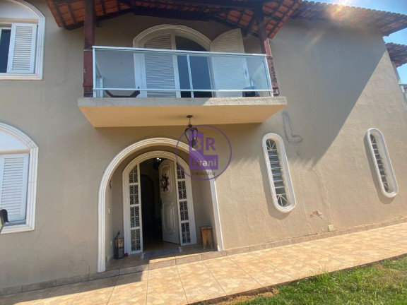 Imagem Sobrado com 3 Quartos à Venda, 291 m² em Kennedy - Londrina