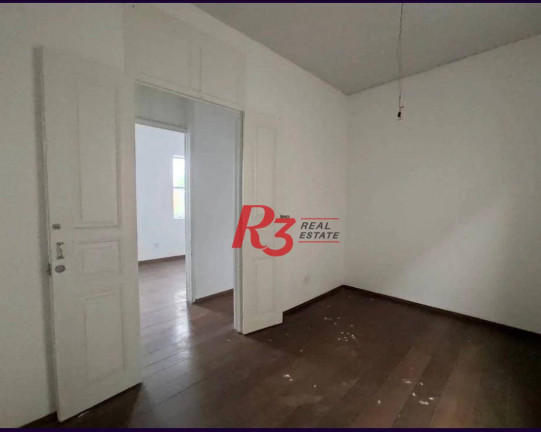 Casa com 3 Quartos para Alugar, 133 m² em Estuário - Santos