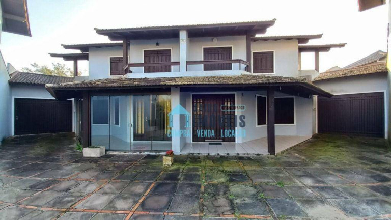 Imagem Sobrado com 5 Quartos à Venda, 210 m² em Centro - Imbé Imagem Sobrado com 5 Quartos à Venda, 210 m² em Centro - Imbé